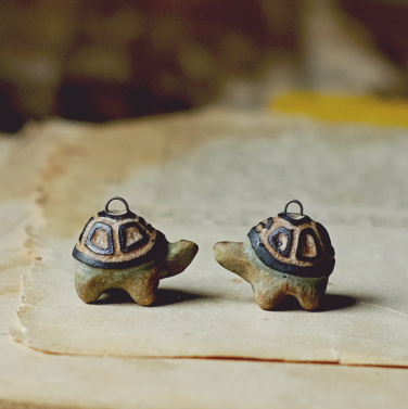 Tortuga charms 