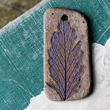 leaf pendant 