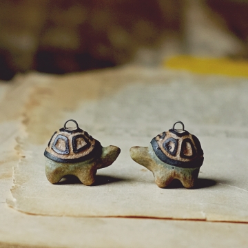 Tortuga charms 