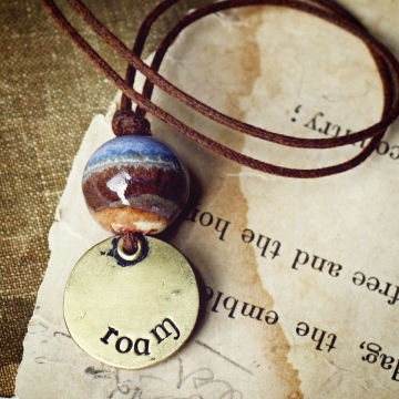 roam- landscape necklace 